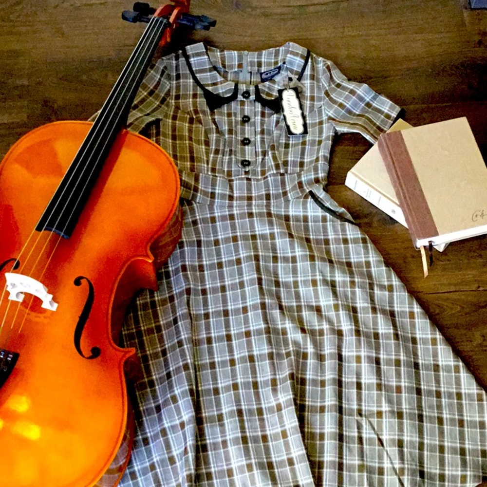 Adorable vintage-inspired ModCloth dress by Vooddoo Vixen